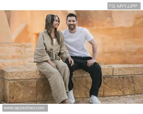 足球球星退役后身材变化揭秘:从巅峰到退役后的体态转变 足球球星退役后身材变化揭秘:从巅峰到退役后的体态转变