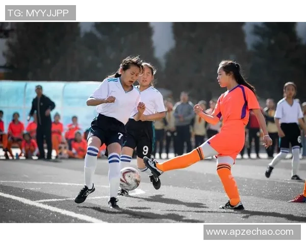 女性足球巨星风采:强势登场,展现魅力与实力的足球女神们 女性足球巨星风采:强势登场,展现魅力与实力的足球女神们